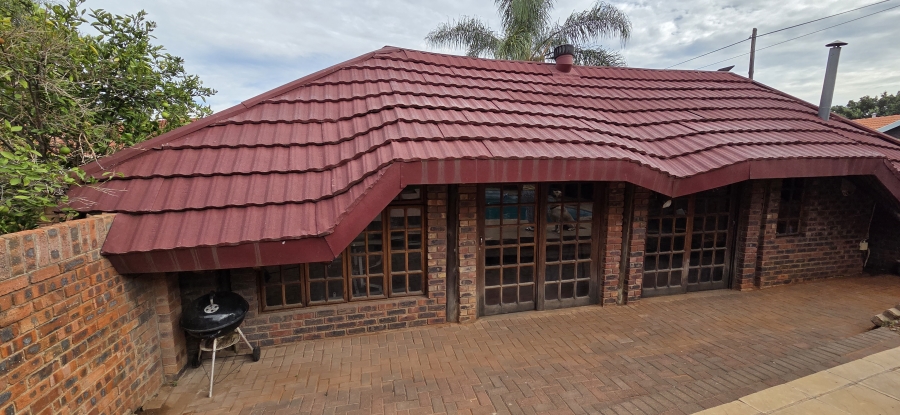 4 Bedroom Property for Sale in El Toro Park Northern Cape